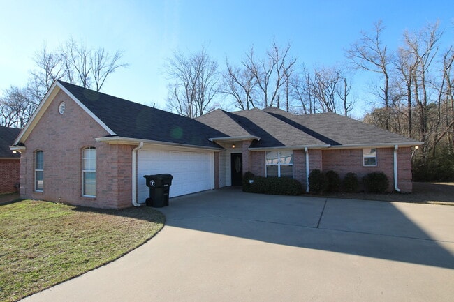 property at 3125 Vineyard Ave