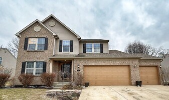 878 Woodgate Ln in Greenwood, IN - Building Photo