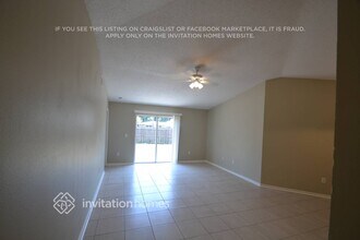 3001 Summer House Dr in Valrico, FL - Foto de edificio - Building Photo