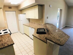 13515 Eagle Ridge Dr-Unit -524 in Ft. Myers, FL - Building Photo - Building Photo