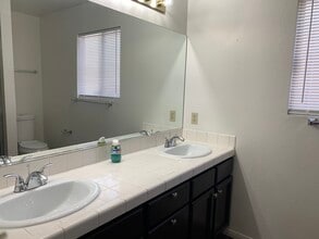 1636 Palmae Way in Las Vegas, NV - Building Photo - Building Photo