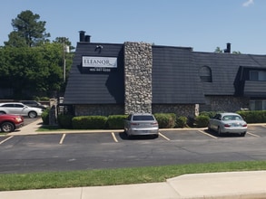 Vines at Eleanor in Oklahoma City, OK - Foto de edificio - Building Photo