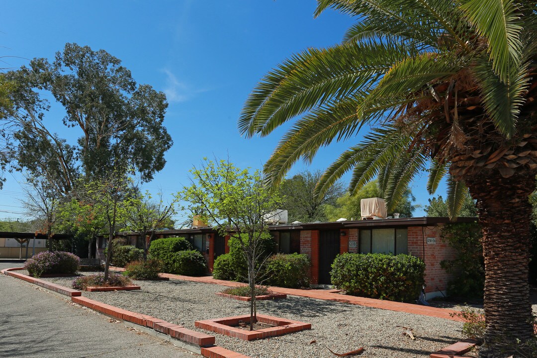1230-1323 E Drachman St in Tucson, AZ - Building Photo