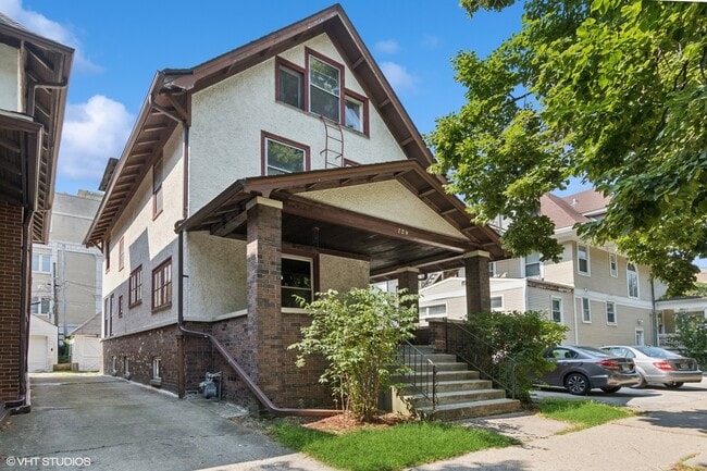 property at 724 Foster St