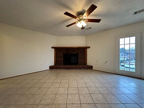 1300 N 8th Terrace in Barling, AR - Building Photo - Building Photo