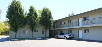 The Parc at Del Rio in Sacramento, CA - Building Photo - Building Photo