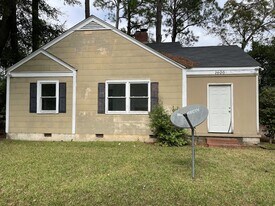 1105 11th Ave in Albany, GA - Building Photo