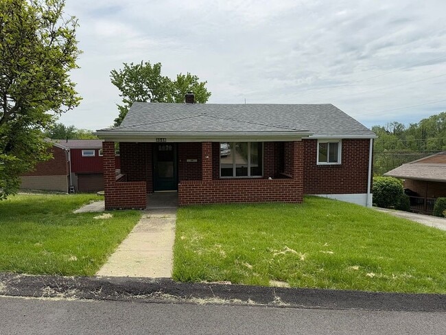 property at 3548 Brinway Dr