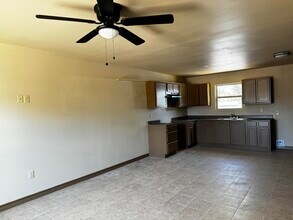 1315 Convent Ave in Laredo, TX - Building Photo - Building Photo