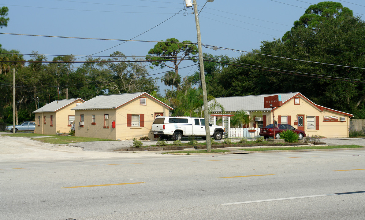 500 N Ridgewood Ave in Edgewater, FL - Building Photo