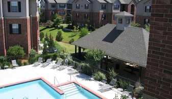 Highland Pointe West Oklahoma City Apartments