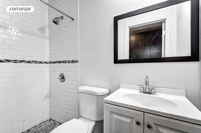 1700 Lexington Ave in New York, NY - Building Photo - Building Photo