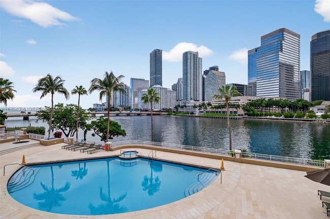 property at 701 Brickell Key Blvd