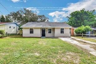 243 Crabtree Ave in Orlando, FL - Building Photo