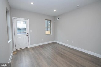 2005 E Susquehanna Ave in Philadelphia, PA - Building Photo - Building Photo