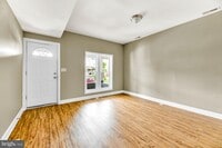 2414 Baker St photo'