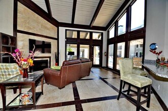 6910 Skillman St in Dallas, TX - Building Photo - Building Photo