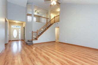 401 Creekstone Dr in Indianapolis, IN - Building Photo - Building Photo