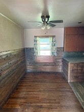 708 Cooper St in Bowie, TX - Building Photo - Building Photo