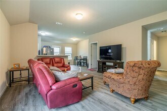 4703 W Hoover Loop in Fayetteville, AR - Building Photo - Building Photo