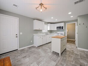 1837 E Granet Ave in Hazel Park, MI - Building Photo - Building Photo