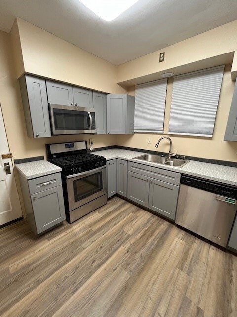 6637 Dalzell Plz in Pittsburgh, PA - Foto de edificio - Building Photo