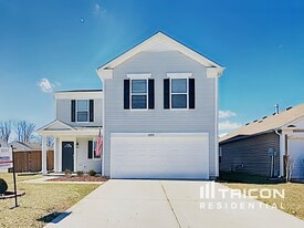 10955 Woods Dr in Ingalls, IN - Building Photo