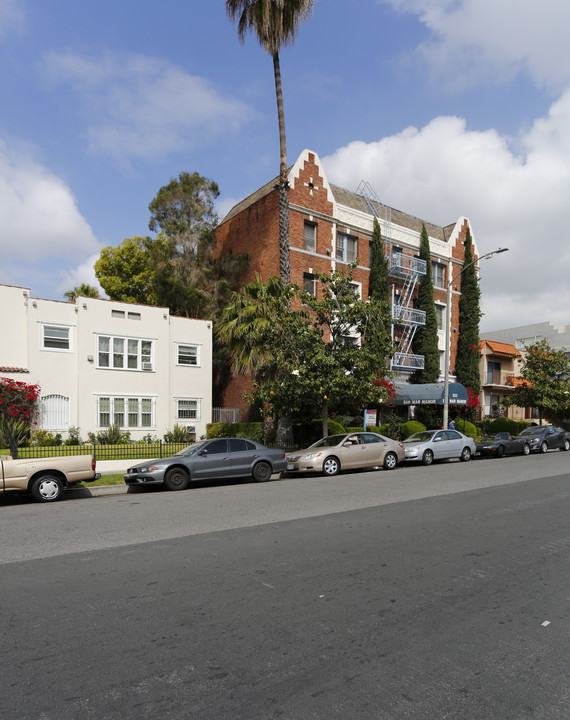 San Mar Manor in Los Angeles, CA - Building Photo