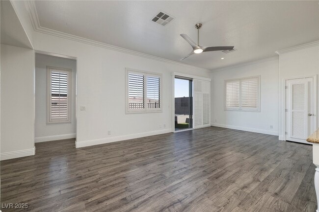 property at 472 Via Stretto Ave