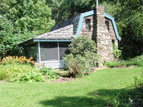 property at 304 Mineah Rd