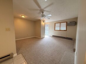 19 Maple Ave in Shrewsbury, MA - Building Photo - Building Photo