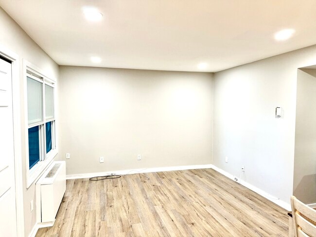 11 Wild Oaks Rd, Unit 208