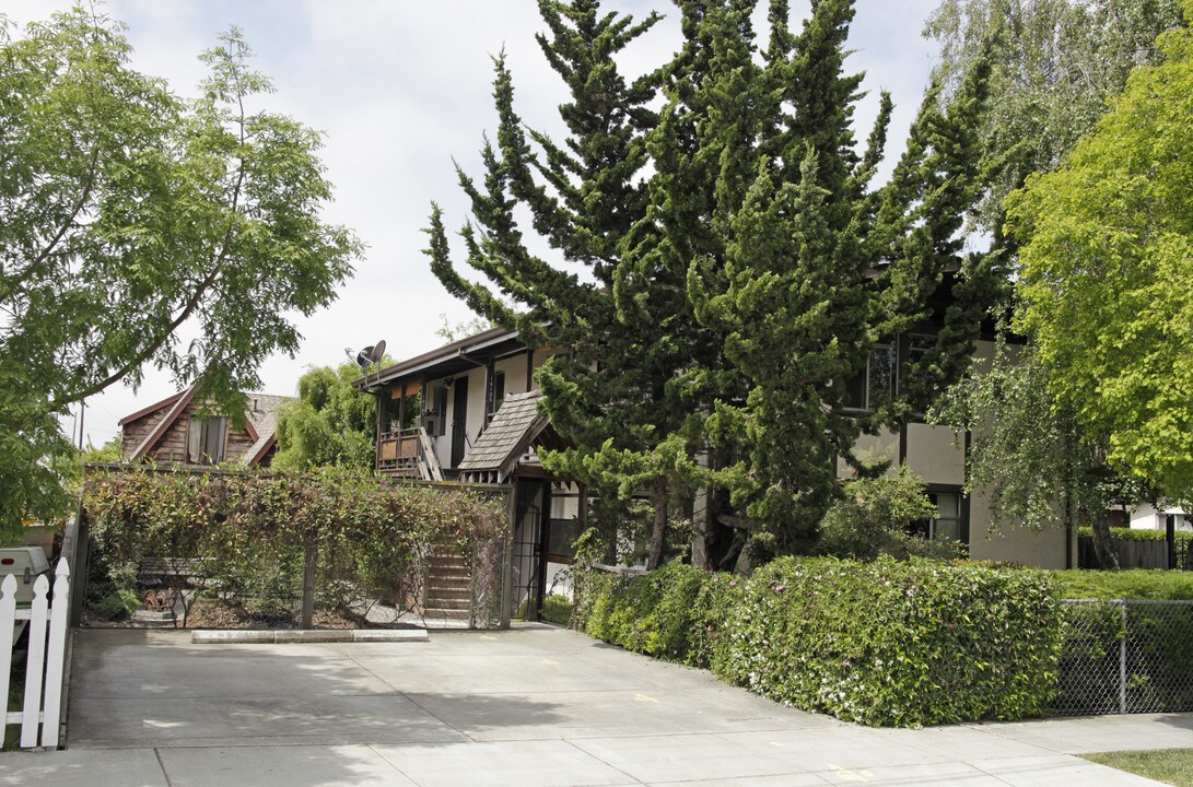 16101-16111 Marcella St in San Leandro, CA - Foto de edificio