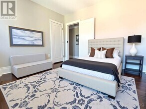 1 Brookdale Ave in Toronto, ON - Building Photo - Building Photo