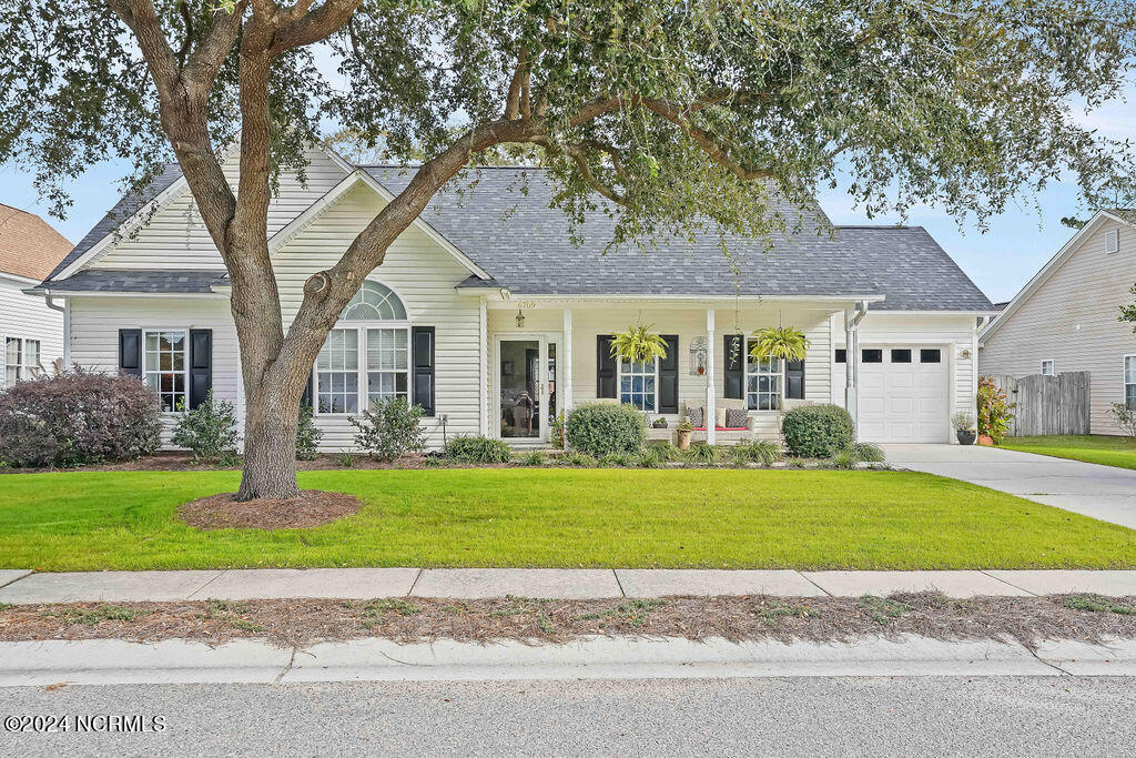 6709 Dorrington Dr in Wilmington, NC - Building Photo