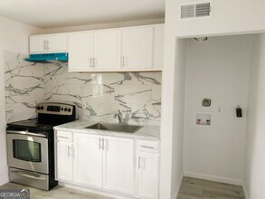 531 Gresham Park Dr in Marietta, GA - Building Photo - Building Photo