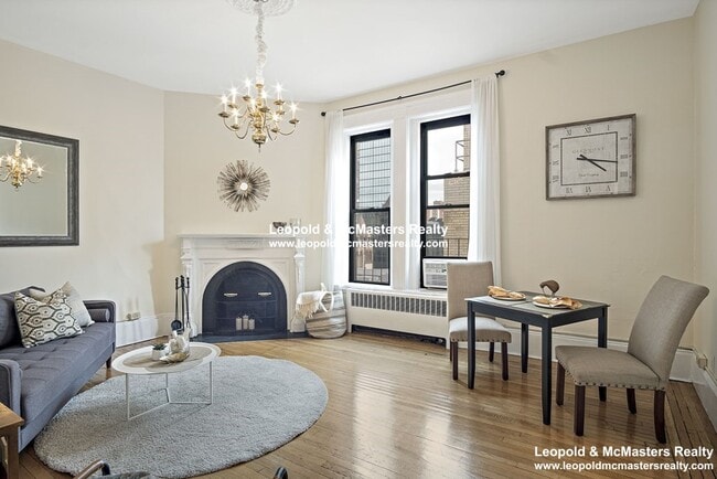 property at 271 Dartmouth St