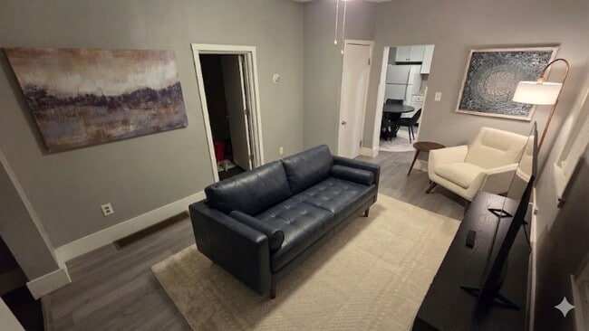 1955 W 58th St, Unit 1 in Cleveland, OH - Foto de edificio - Building Photo