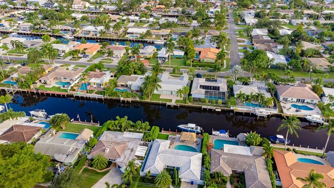 211 SE 9th Ct in Pompano Beach, FL - Building Photo - Building Photo