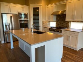 2375 NW Majestic Ridge Dr in Bend, OR - Building Photo - Building Photo
