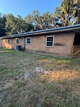 117 Thornton Ln in Brunswick, GA - Building Photo - Building Photo