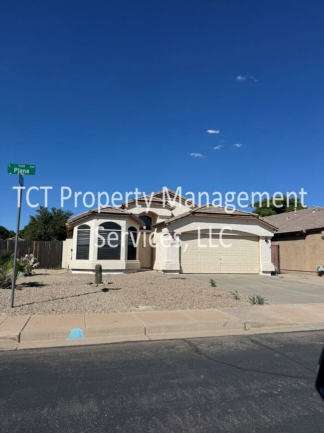 property at 9302 E Plana Ave