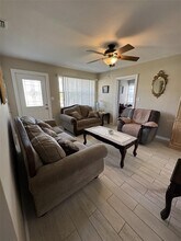 5277 Grobe St in North Port, FL - Building Photo - Building Photo