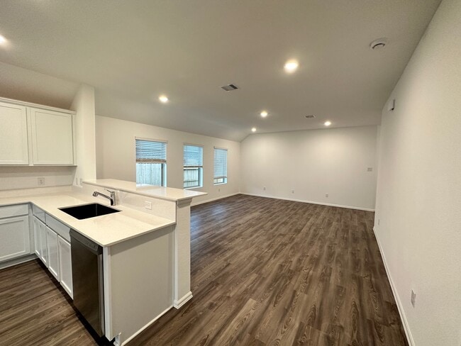 property at 5804 Knox Lndg Dr