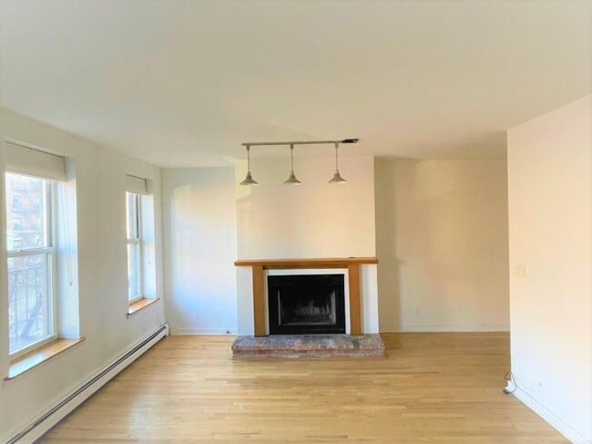 property at 286 St Johns Pl