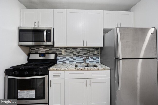 5324 N Marvine St in Philadelphia, PA - Building Photo - Building Photo