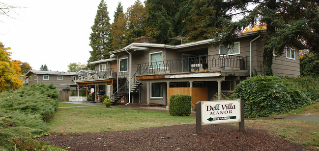 Dell Villa Manor Apartments in Salem, OR - Building Photo - Building Photo