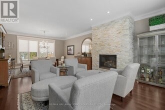 516-516 Quail Ridge Dr in Aurora, ON - Building Photo - Building Photo
