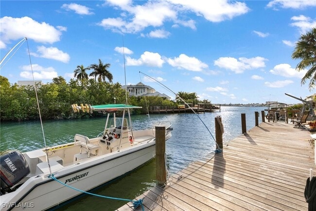 property at 1360 Chesapeake Ave