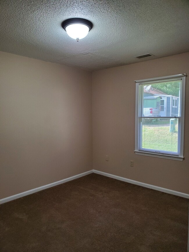 300 Gurley Dr NW, Unit 300 Gurley Dr Concord NC in Concord, NC - Foto de edificio - Building Photo